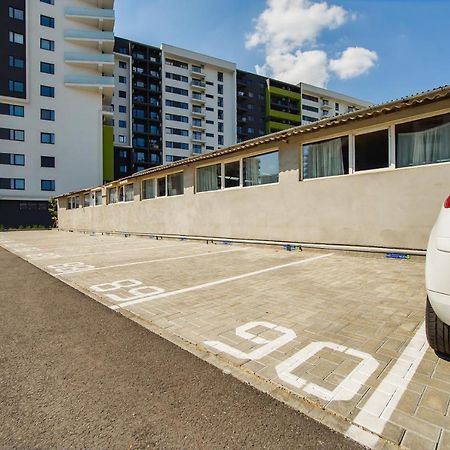Duo Vibe Apartment Oradea Buitenkant foto