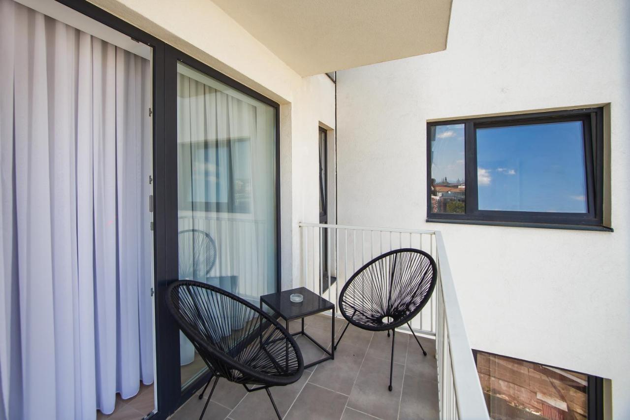 Duo Vibe Apartment Oradea Buitenkant foto