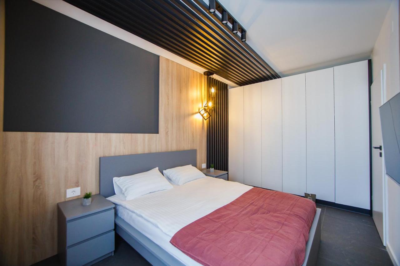 Duo Vibe Apartment Oradea Buitenkant foto