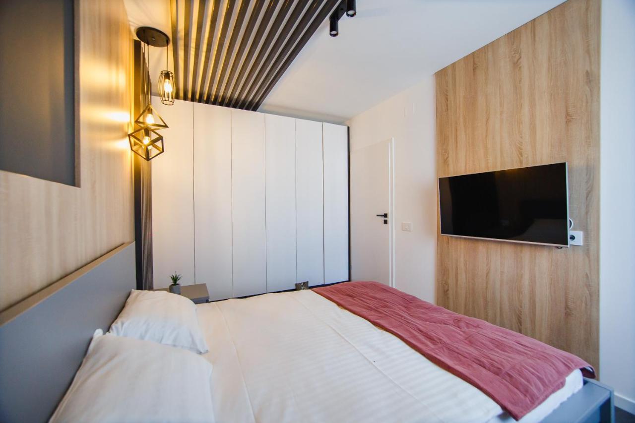 Duo Vibe Apartment Oradea Buitenkant foto